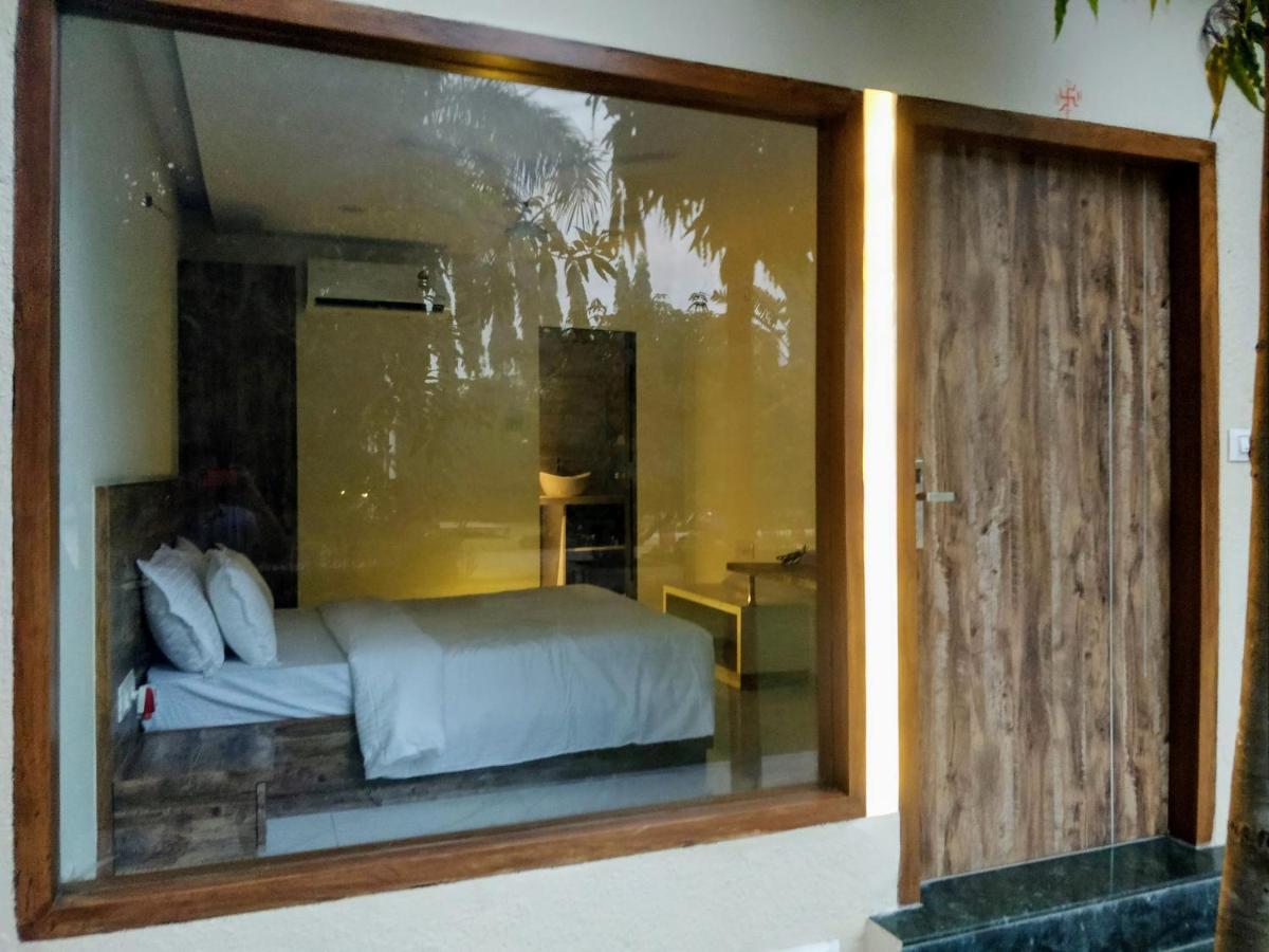 Pushp Vatika Resort & Lawns Navi Mumbai Exterior foto