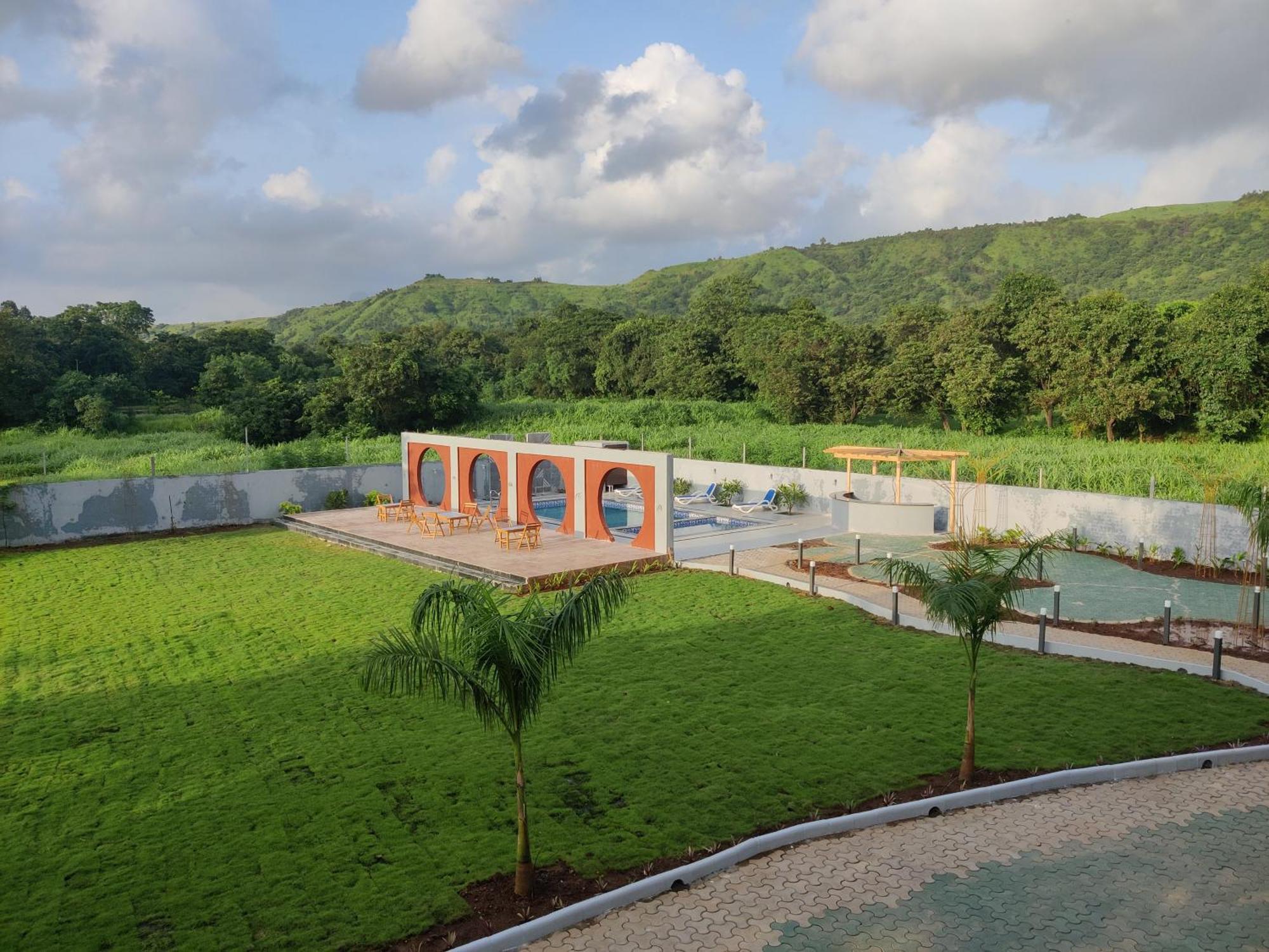 Pushp Vatika Resort & Lawns Navi Mumbai Exterior foto