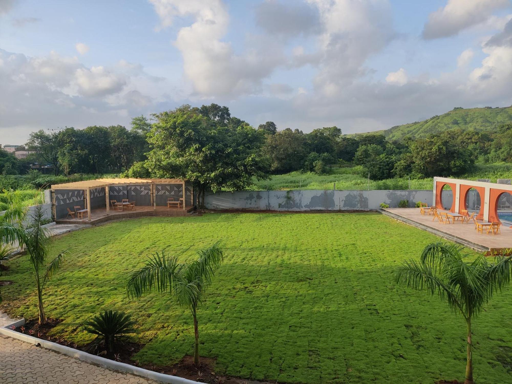 Pushp Vatika Resort & Lawns Navi Mumbai Exterior foto