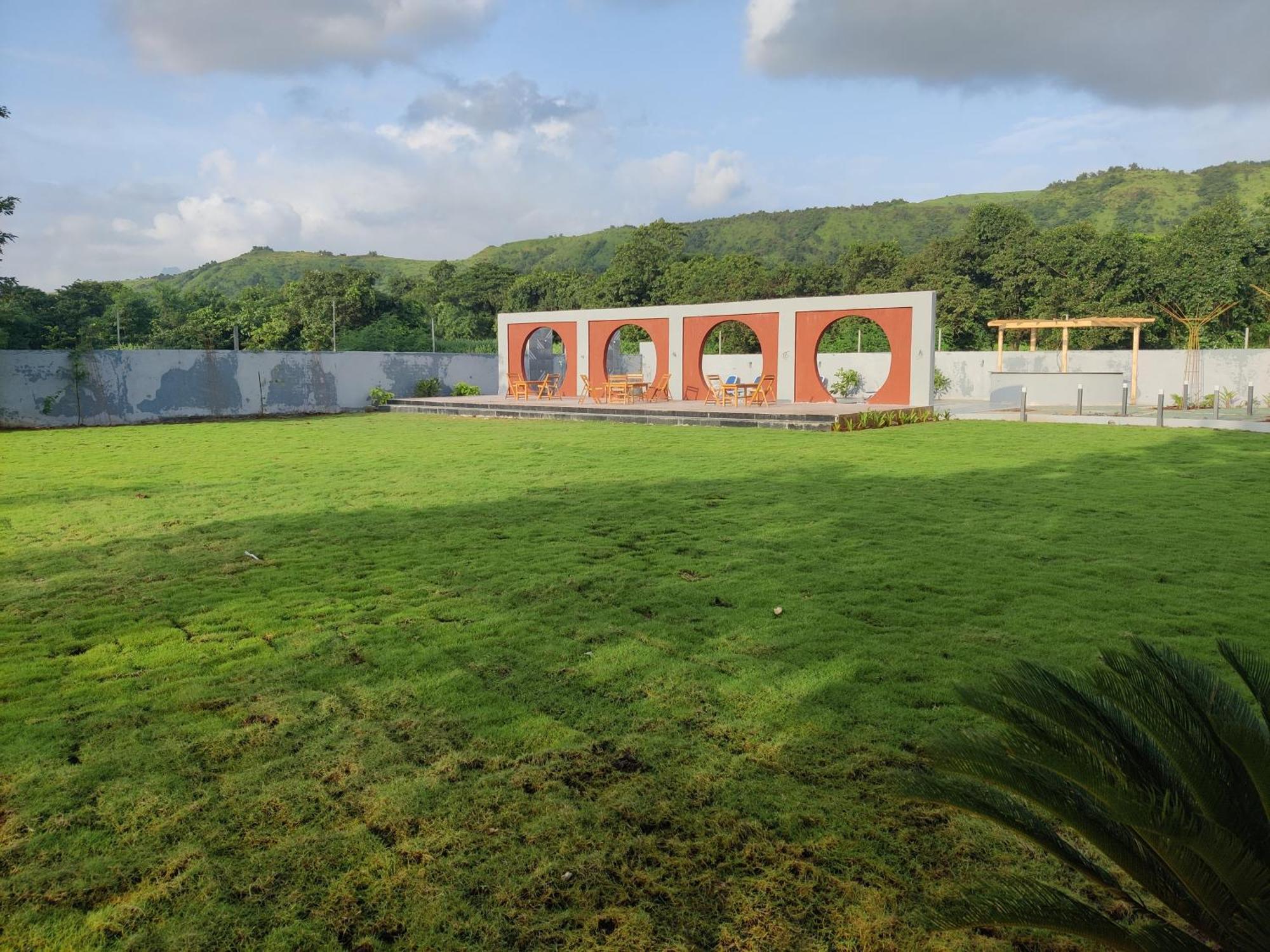Pushp Vatika Resort & Lawns Navi Mumbai Exterior foto
